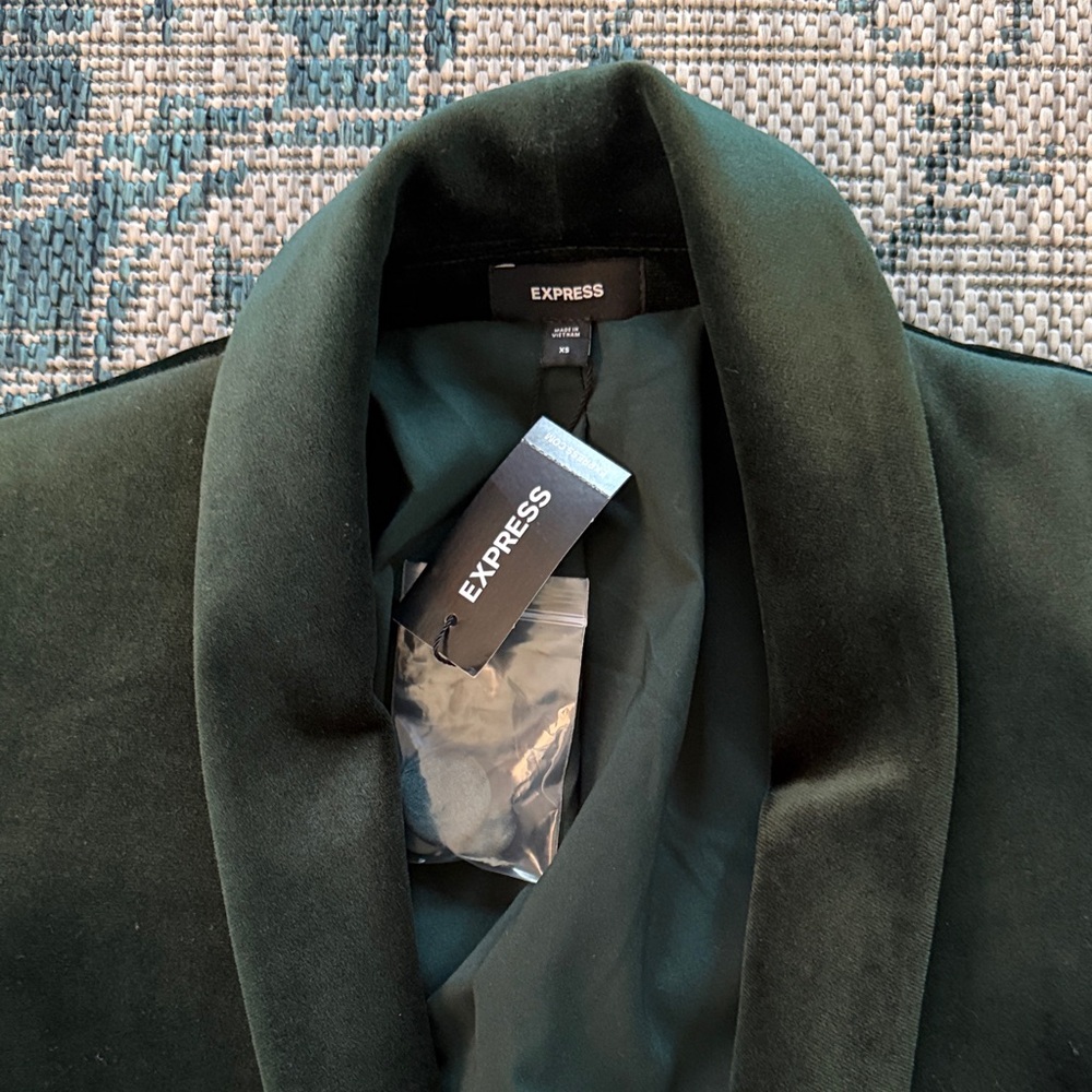 NWT Express women's Dark Green Velvet Blazer Jacket Christmas XS